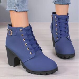 Ladies chunky heel combat boots sz 8.5